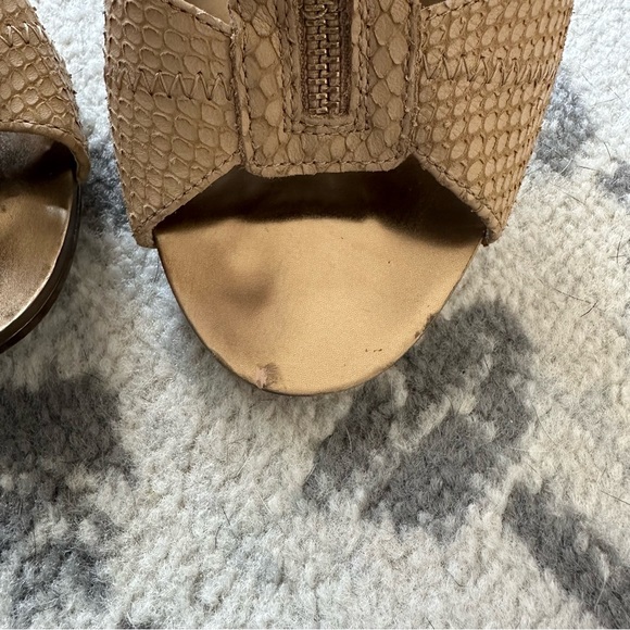 Michael Kors Zipper Top 4” Heels Textured Faux Snakeskin Stilettos Size 9 - Picture 11 of 13